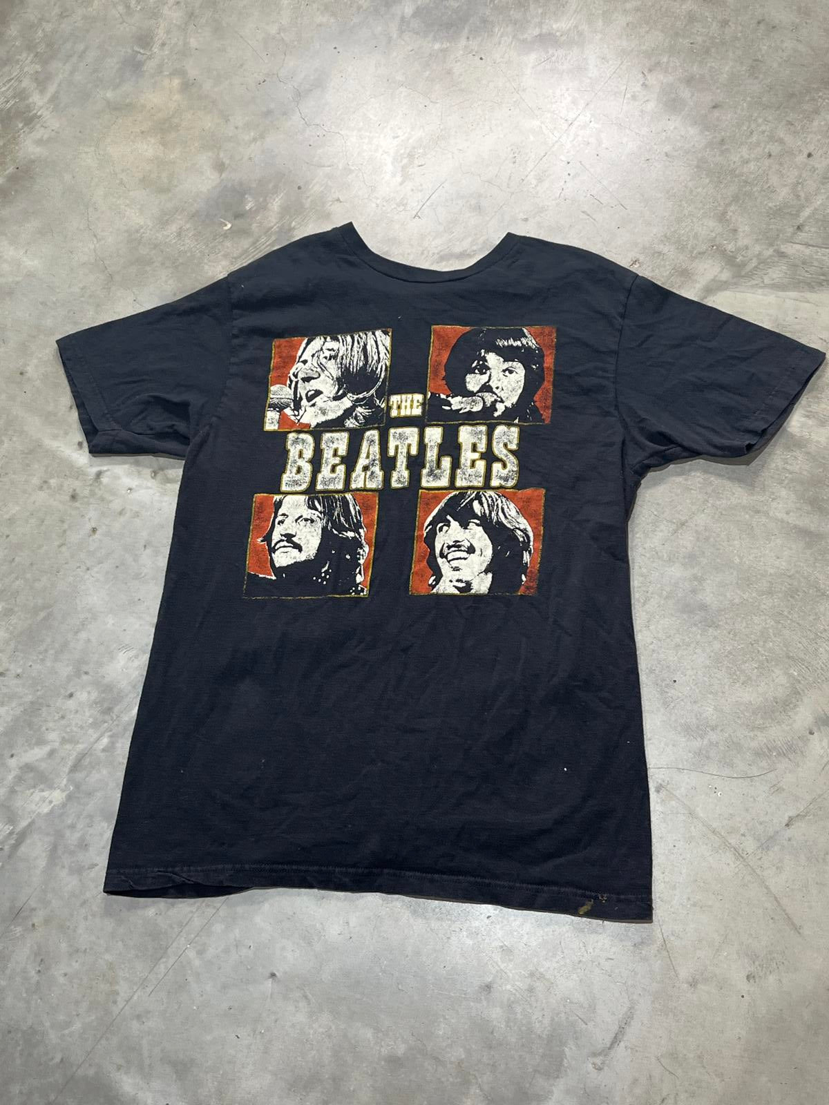 The Beatles Preowned Medium T-shirt
