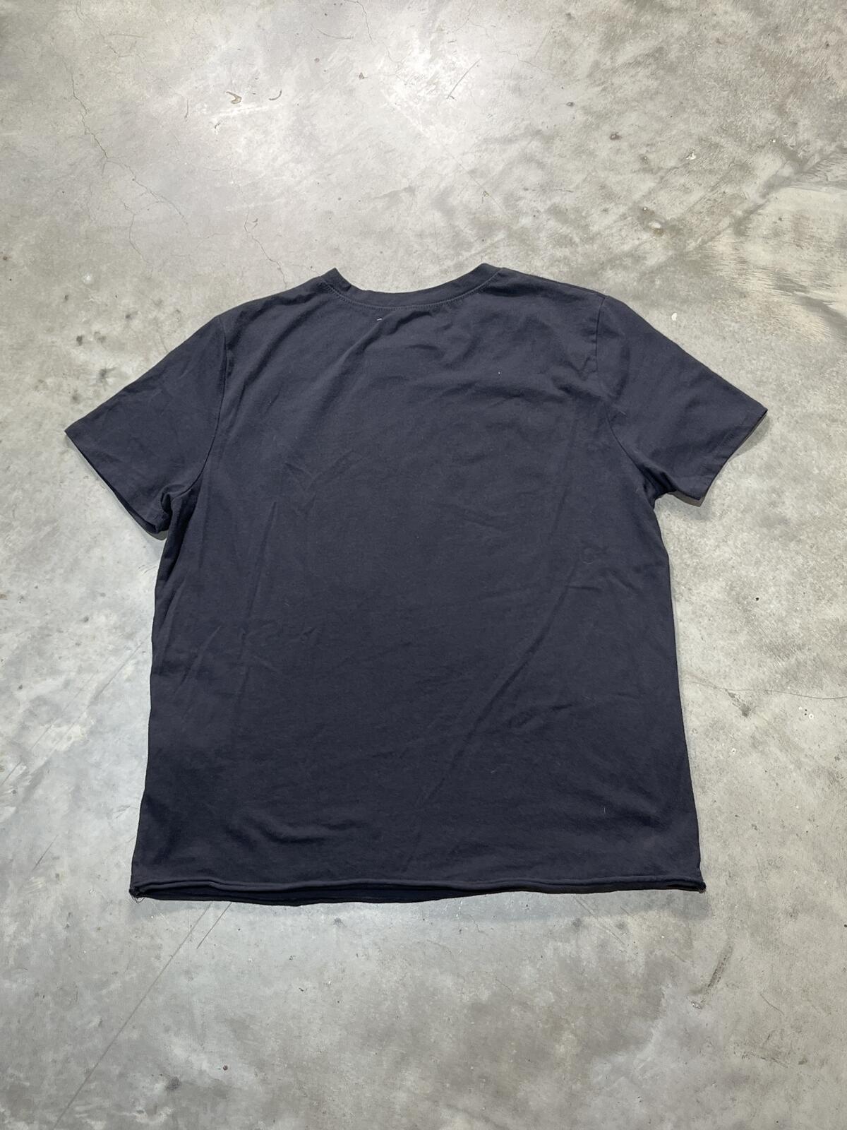 Queen Preowned Small T-shirt