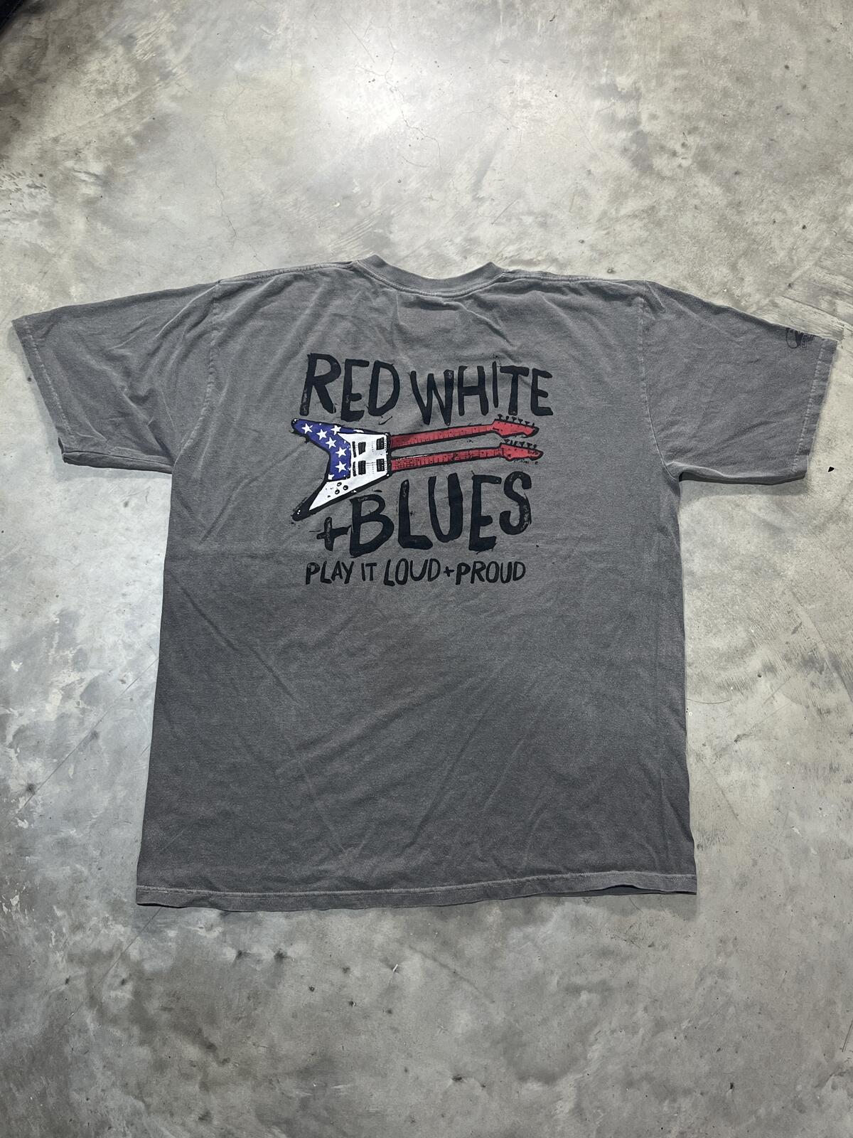 Red White & Blues Preowned XL T-shirt