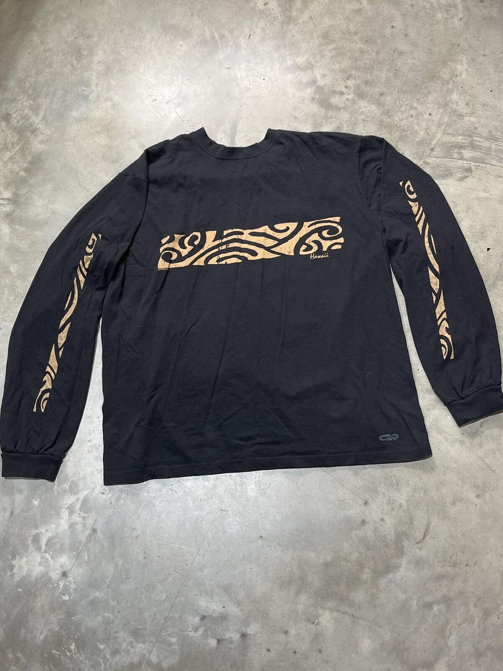Hawaiian Preowned XL Long Sleeve T-Shirt