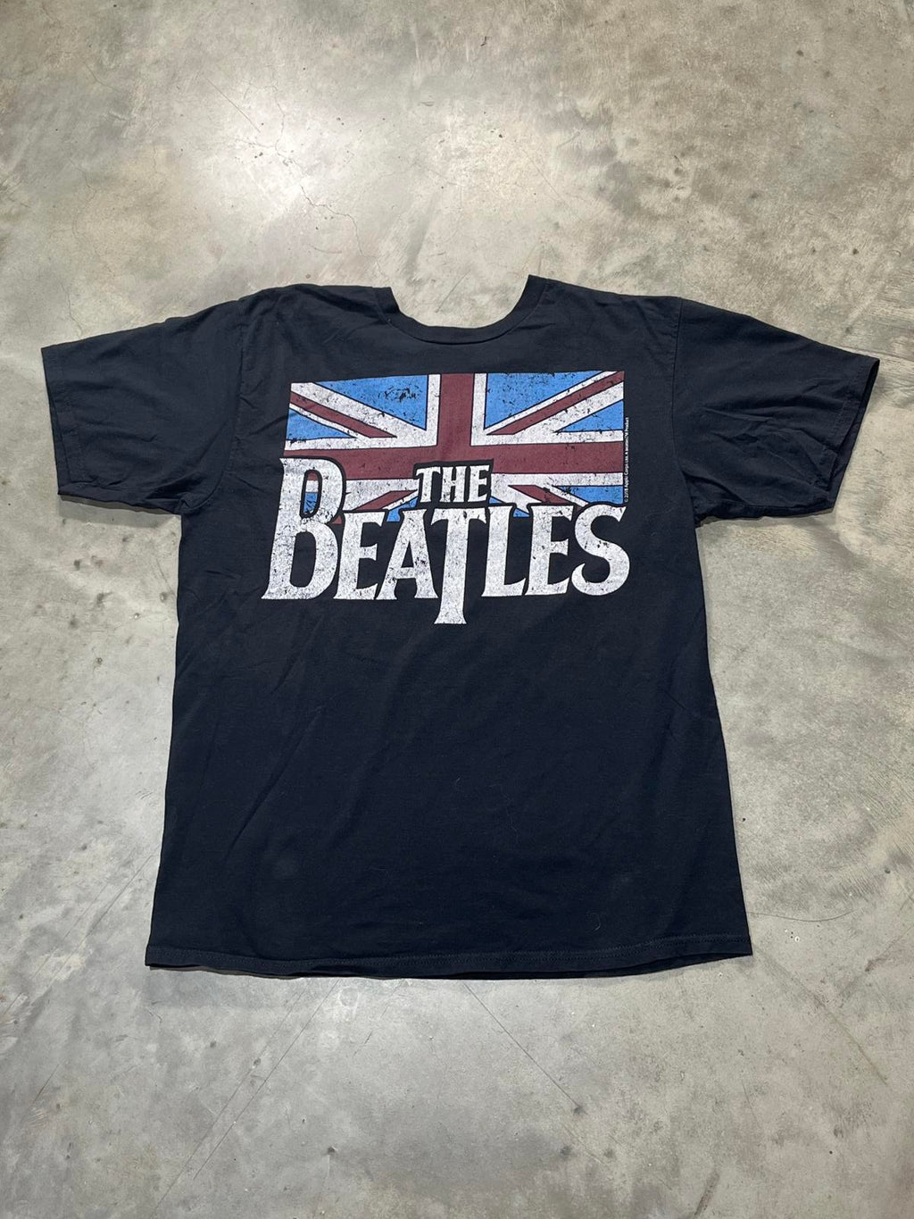 The Beatles Preowned Medium T-shirt