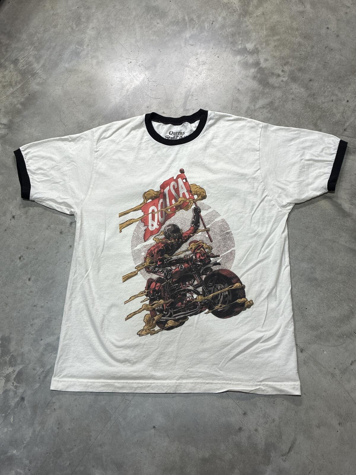 Queens Of The Stone Age Preowned Large Ringer T-shirt