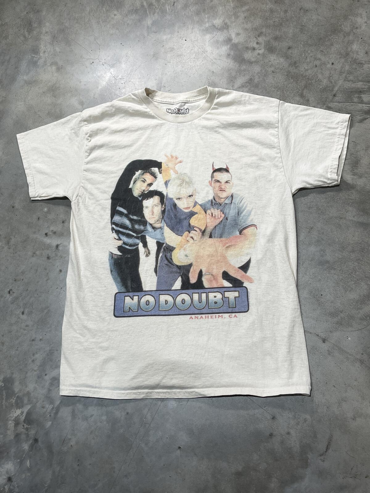 No Doubt Preowned Large T-shirt