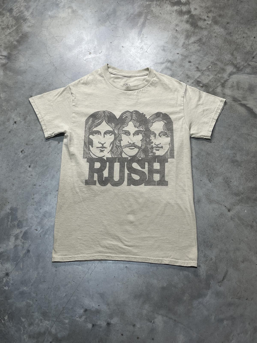Rush Preowned Small T-shirt