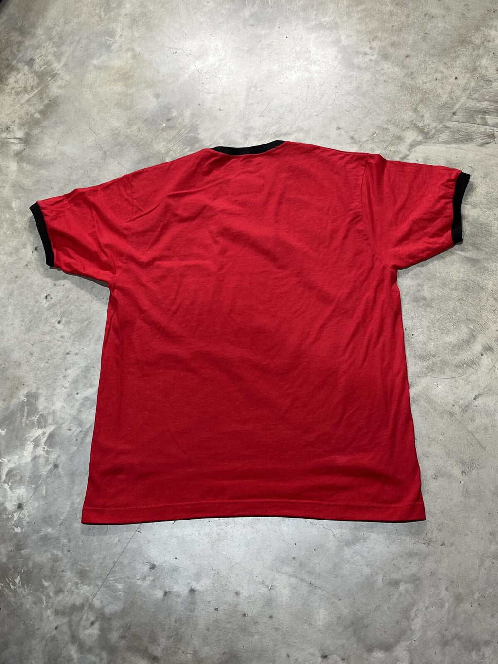 Red Hot Chili Peppers Preowned Large Ringer T-shirt