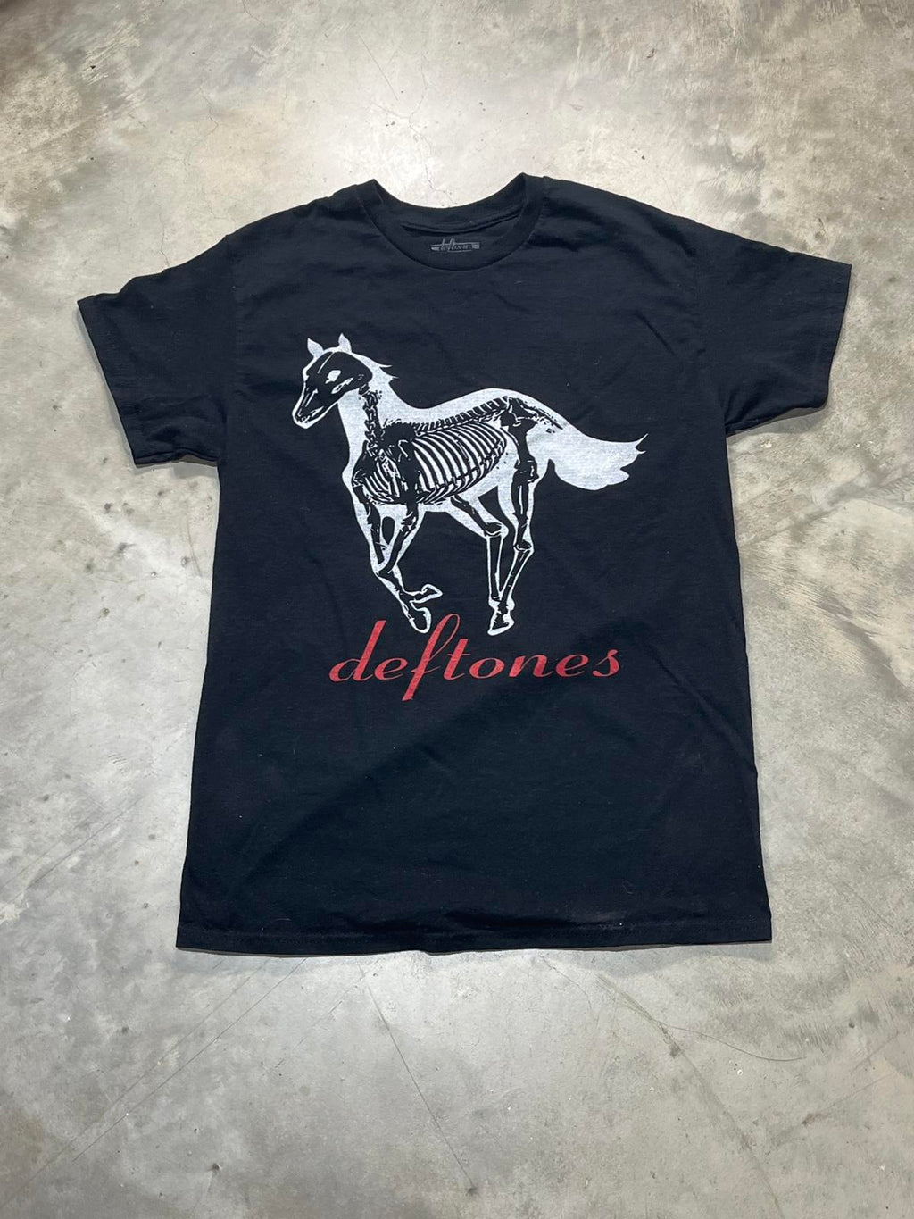 Deftones Preowned Medium T-shirt