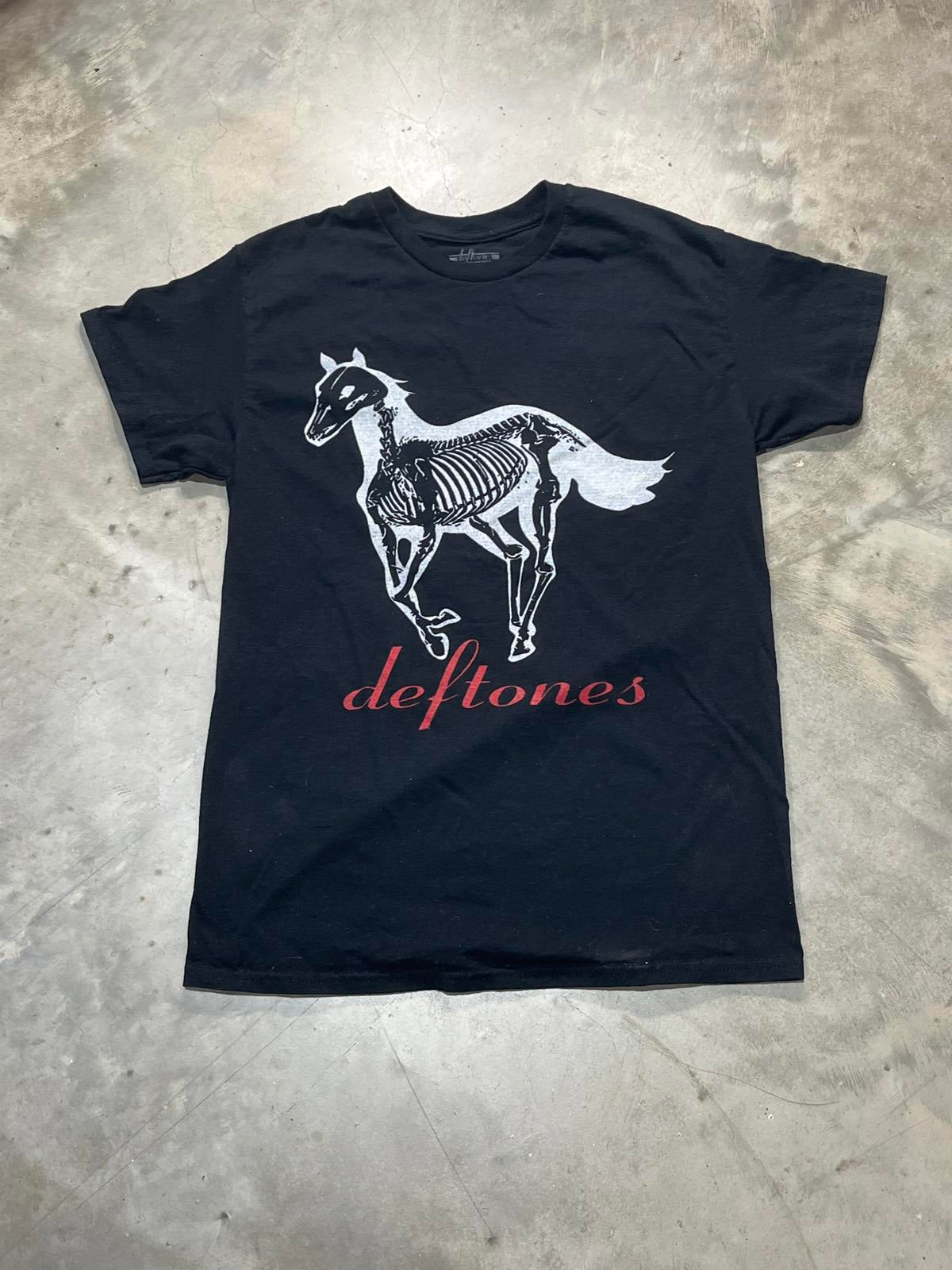 Deftones Preowned Medium T-shirt