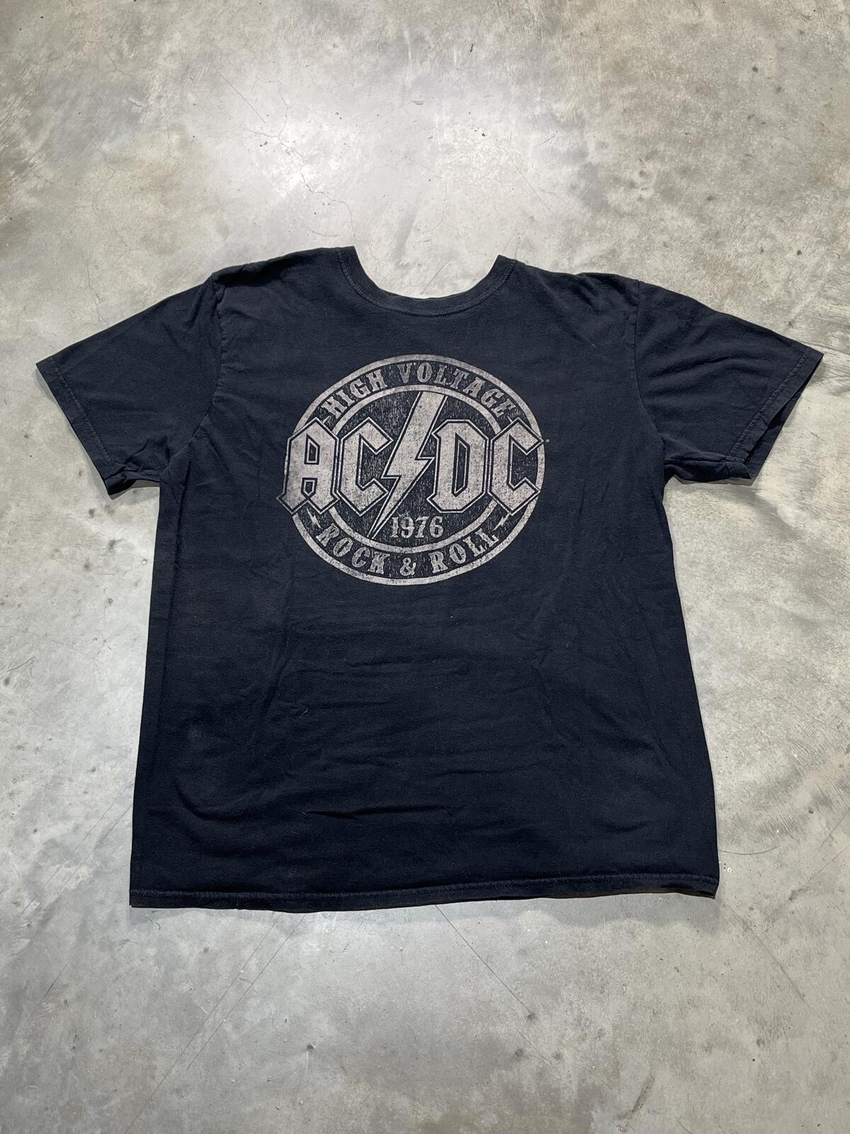 ACDC Preowned Large T-shirt