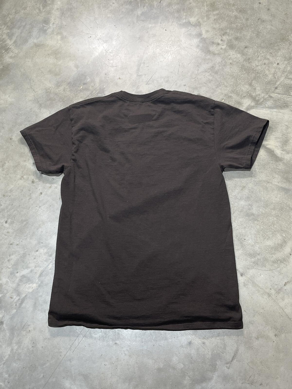 But**ole Surfers Preowned Medium T-shirt
