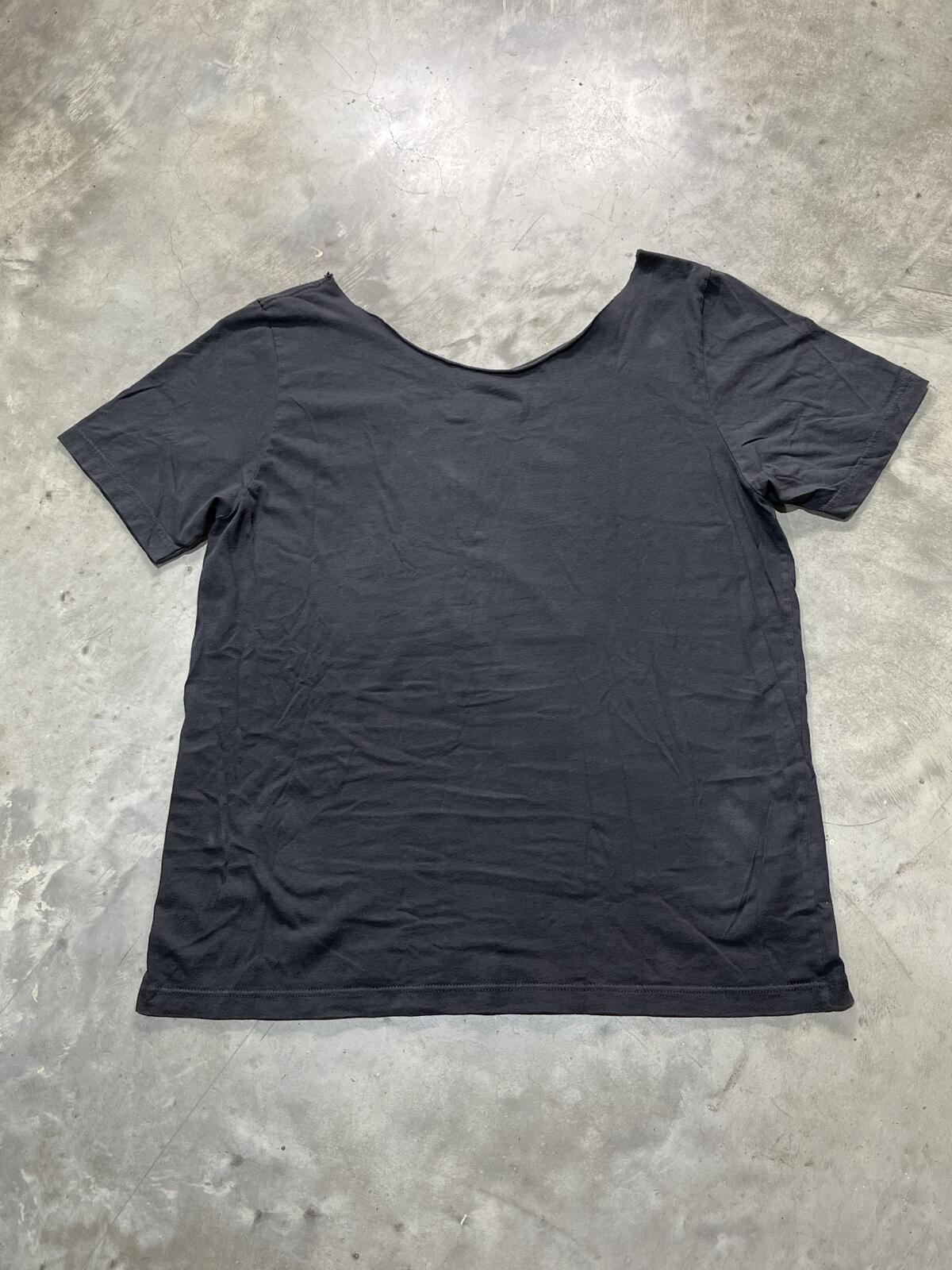 Journey Preowned Large Cropped Neckline T-shirt
