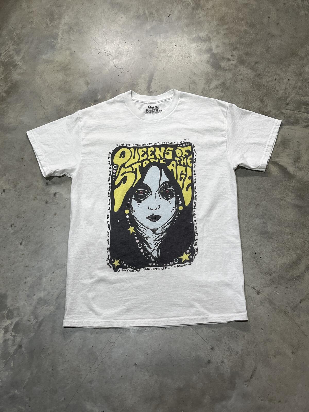 Queens Of The Stone Age Preowned Medium T-shirt