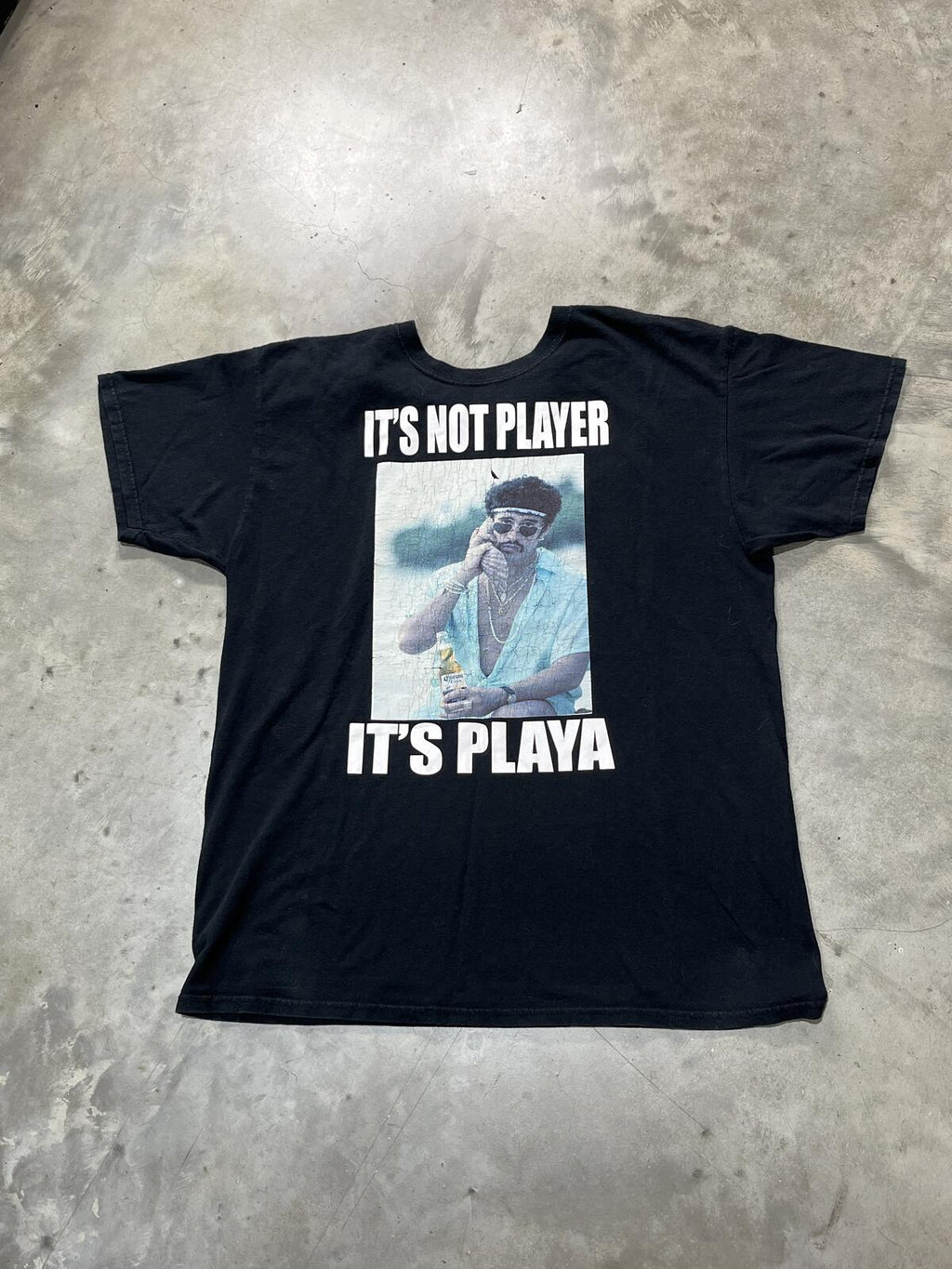 Bad Bunny Preowned Large T-shirt