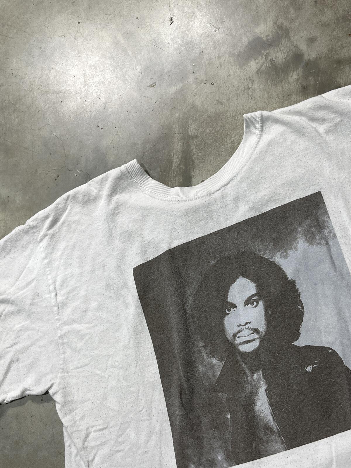 Prince Preowned Medium T-shirt