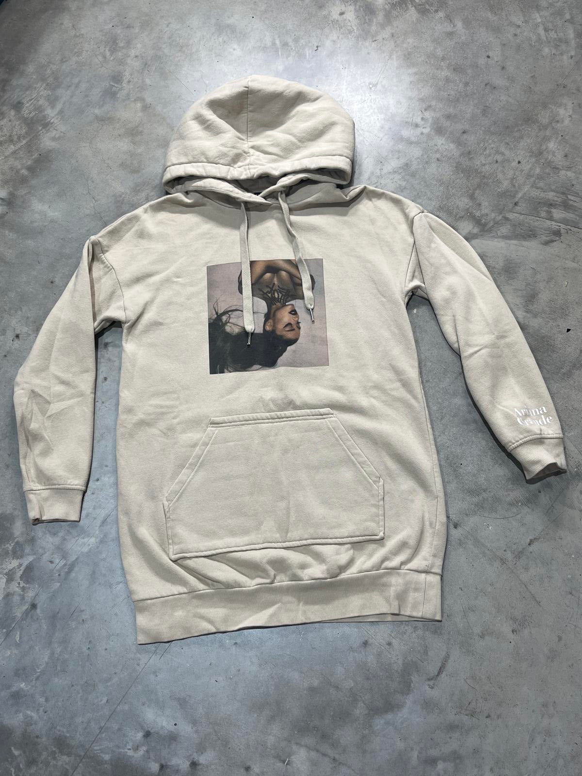 Ariana Grande Preowned Small Hoodie