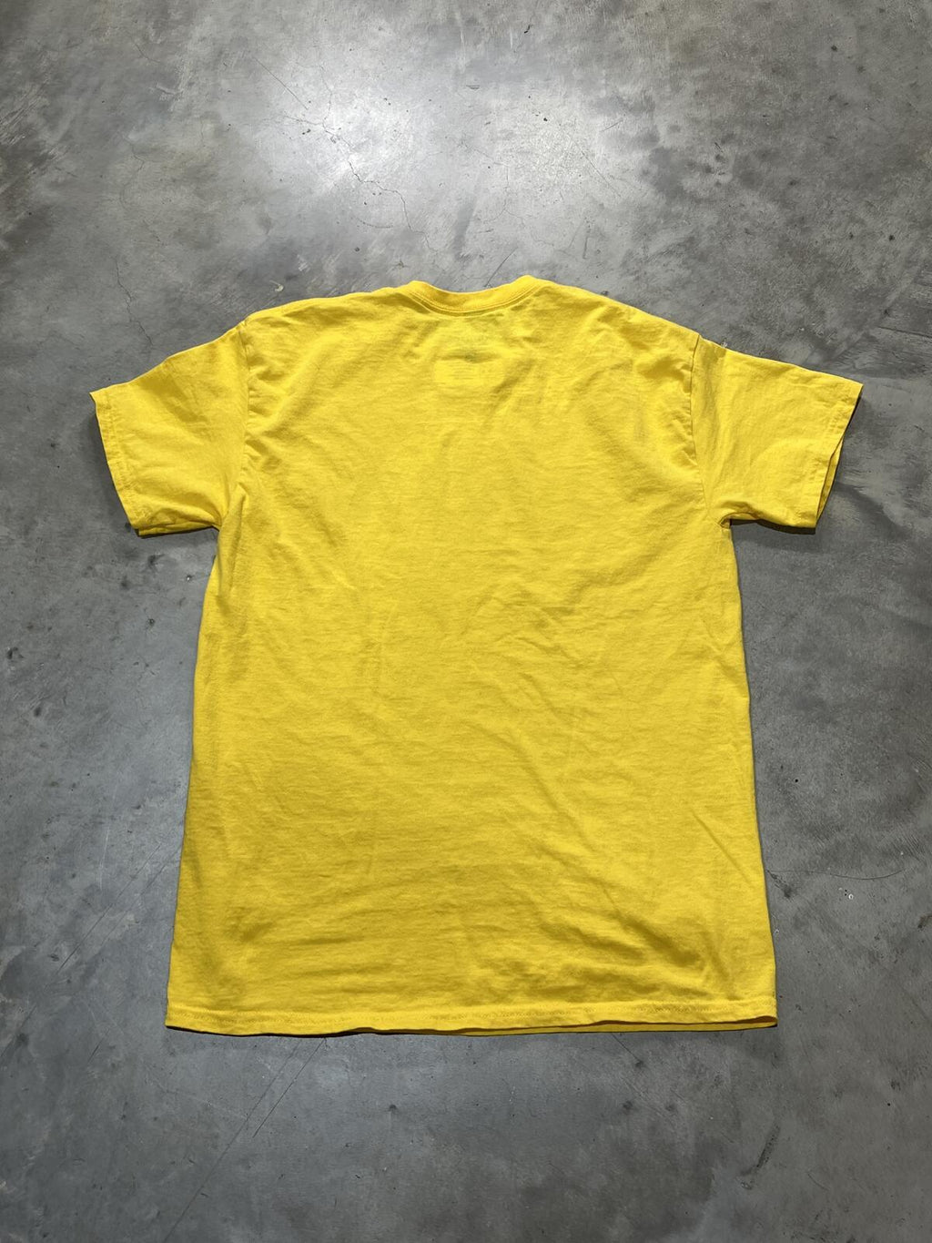 Toadies Preowned Medium T-shirt