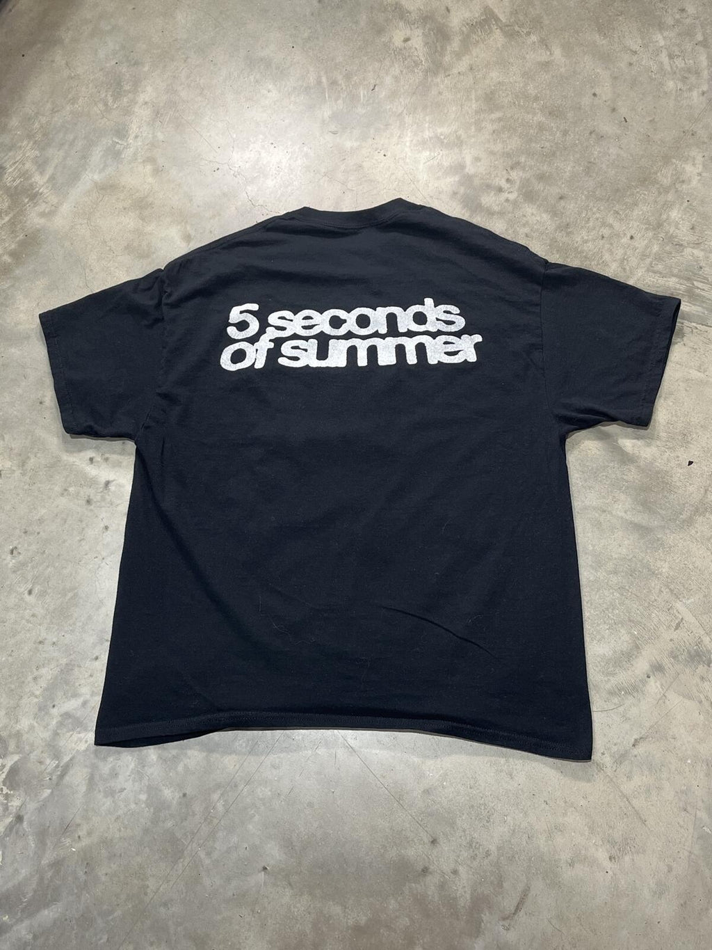 5 Seconds Of Summer Preowned XL T-shirt