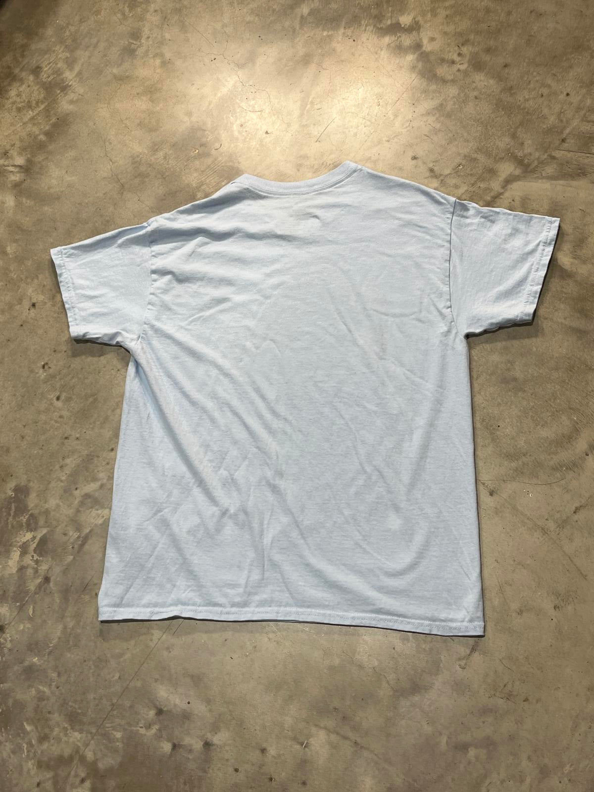Queen Preowned Large T-shirt