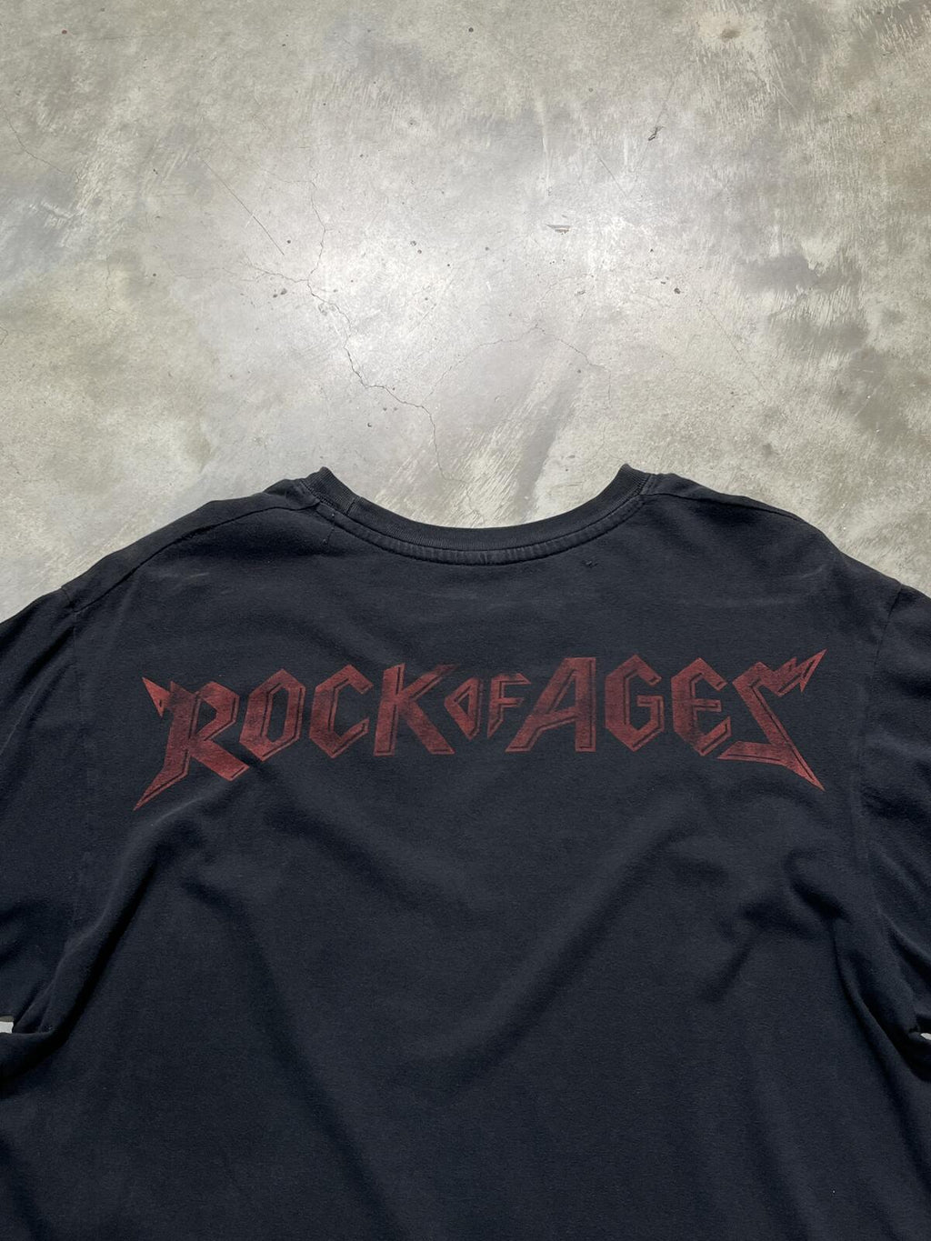 The Bourbon Room Rock Of Ages Preowned Medium T-shirt