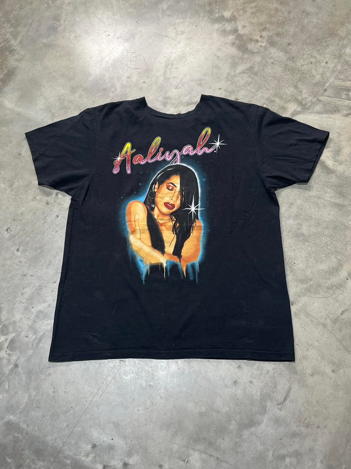 Aaliyah Preowned Medium T-shirt