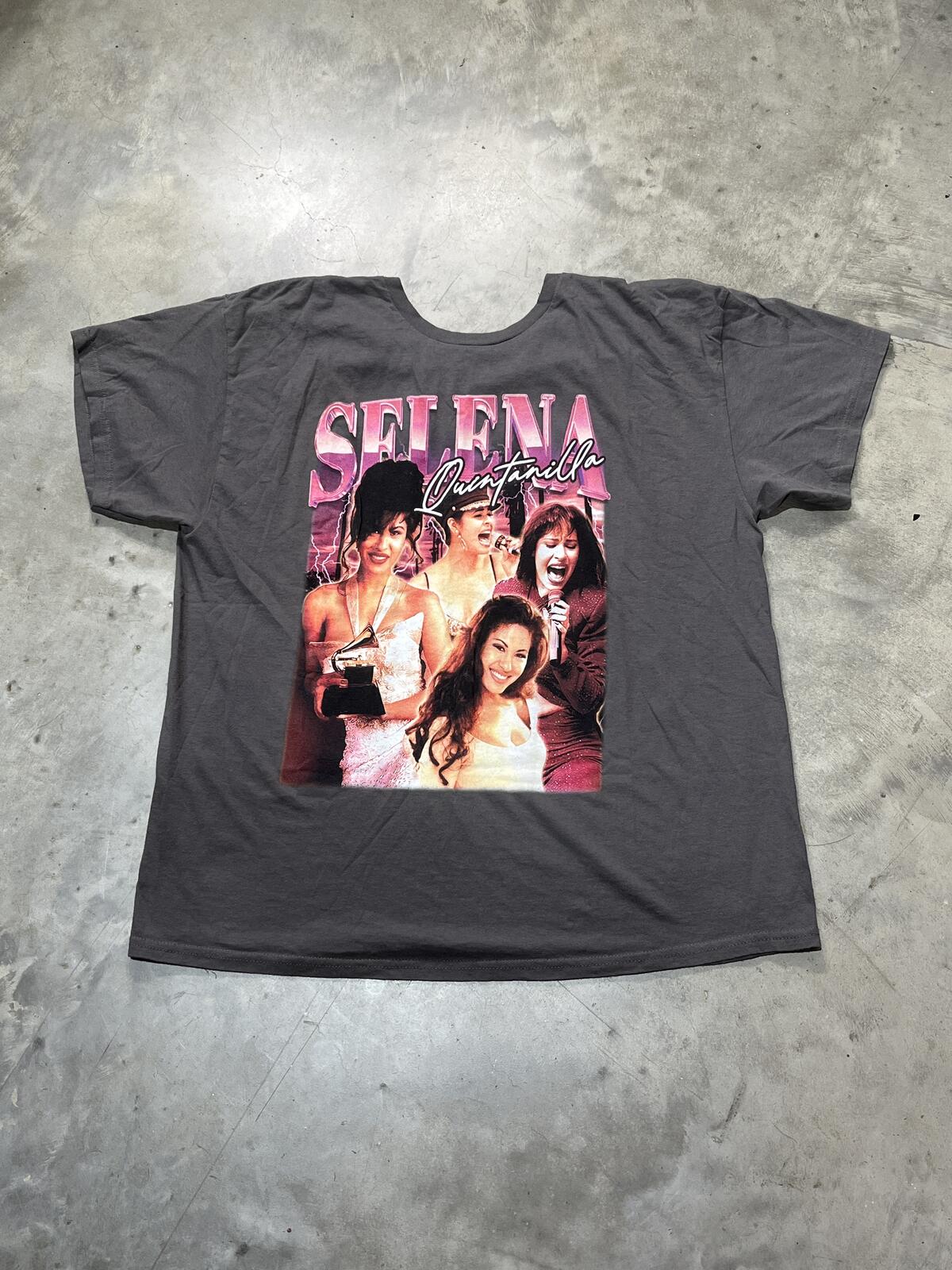 Selena Preowned XL T-shirt