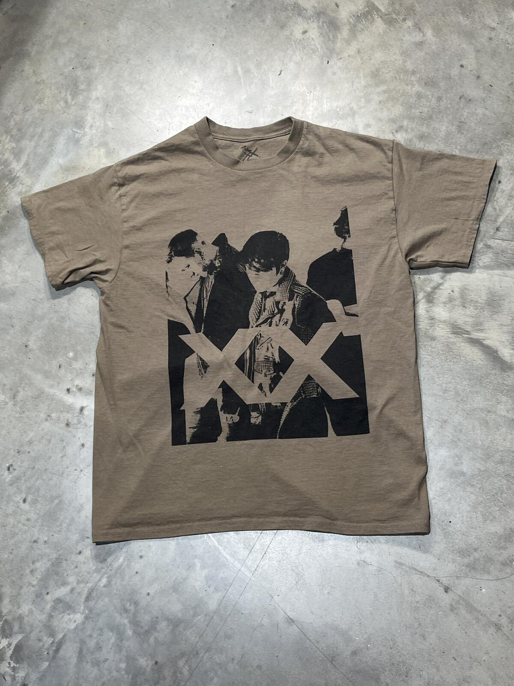 The XX Preowned Large T-shirt
