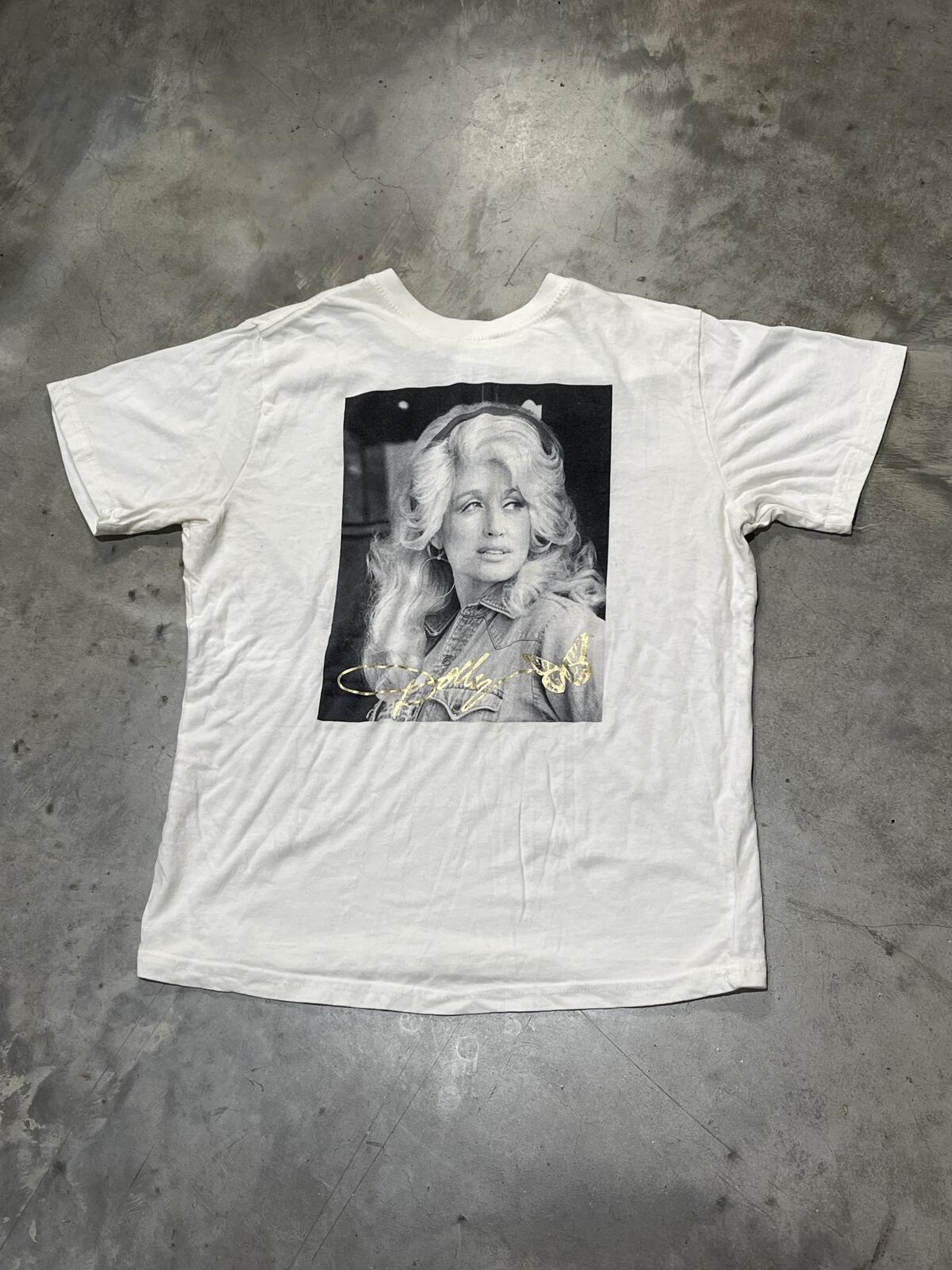 Dolly Parton Preowned Small T-shirt