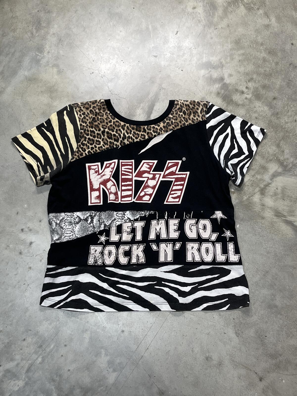 KISS Preowned Animal Print Medium T-shirt