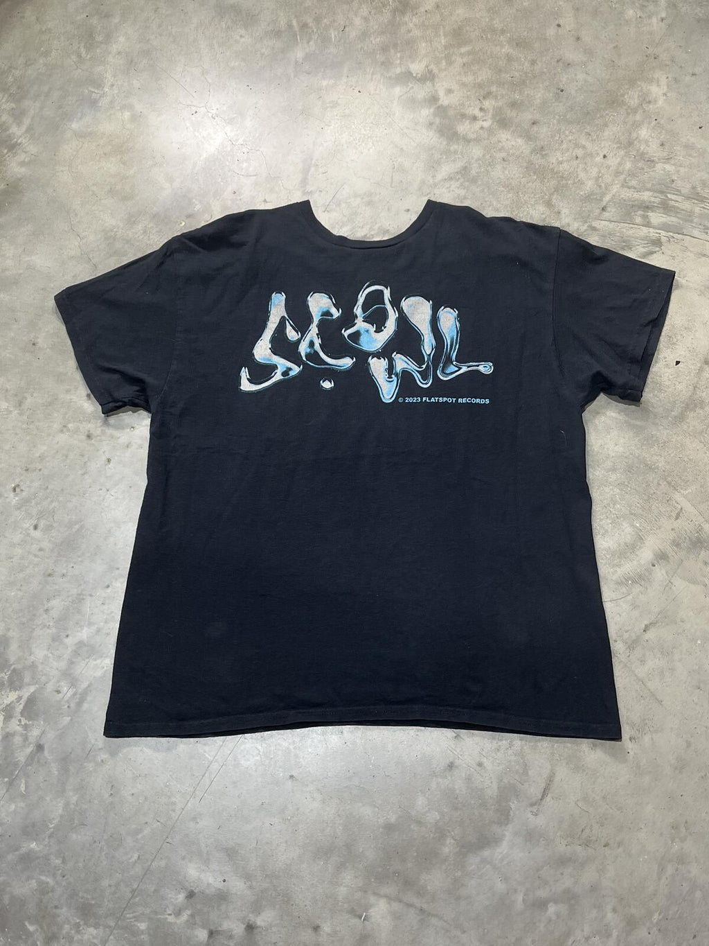 Scowl Preowned XL T-shirt