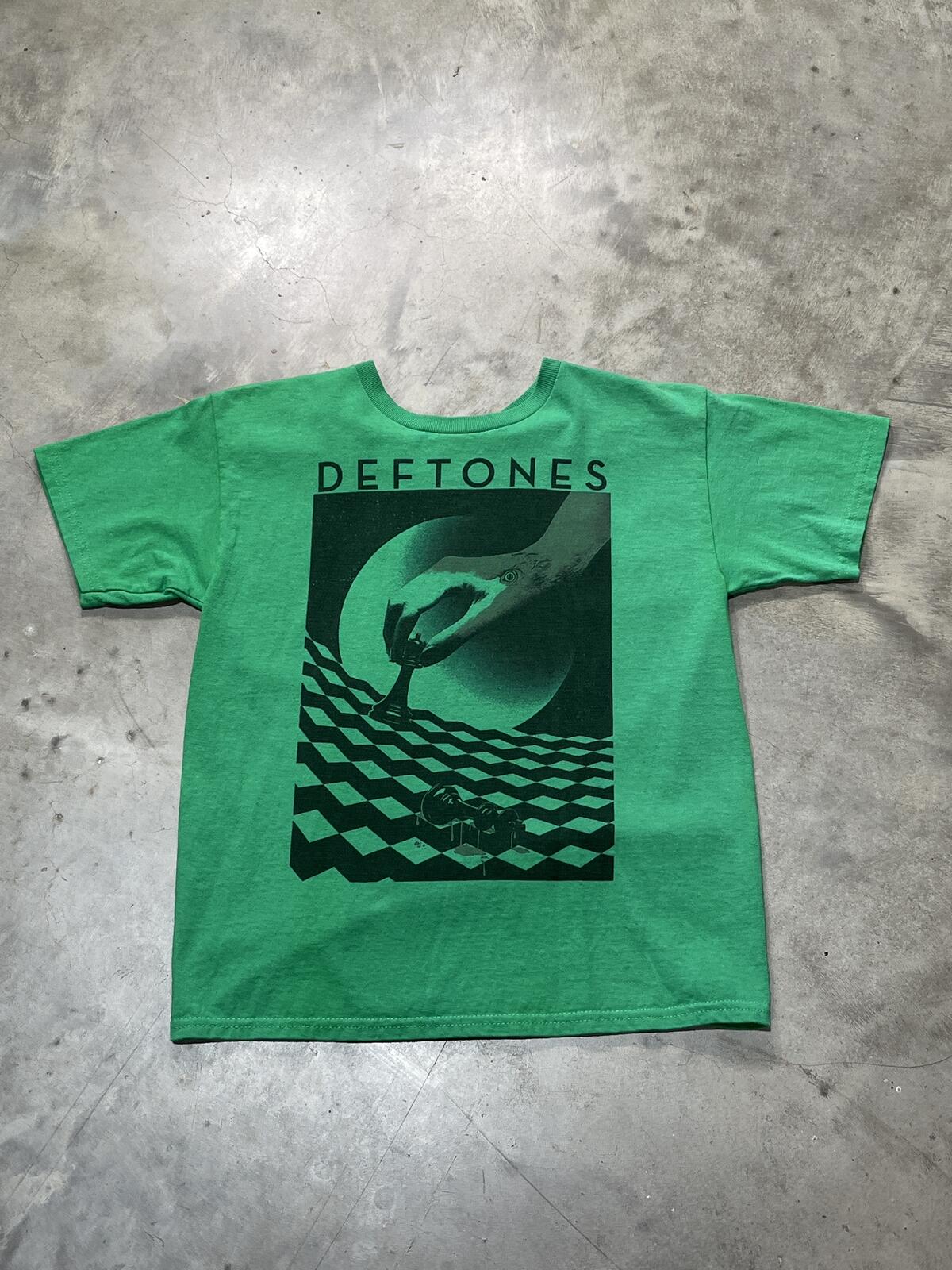 Deftones Preowned Small T-shirt