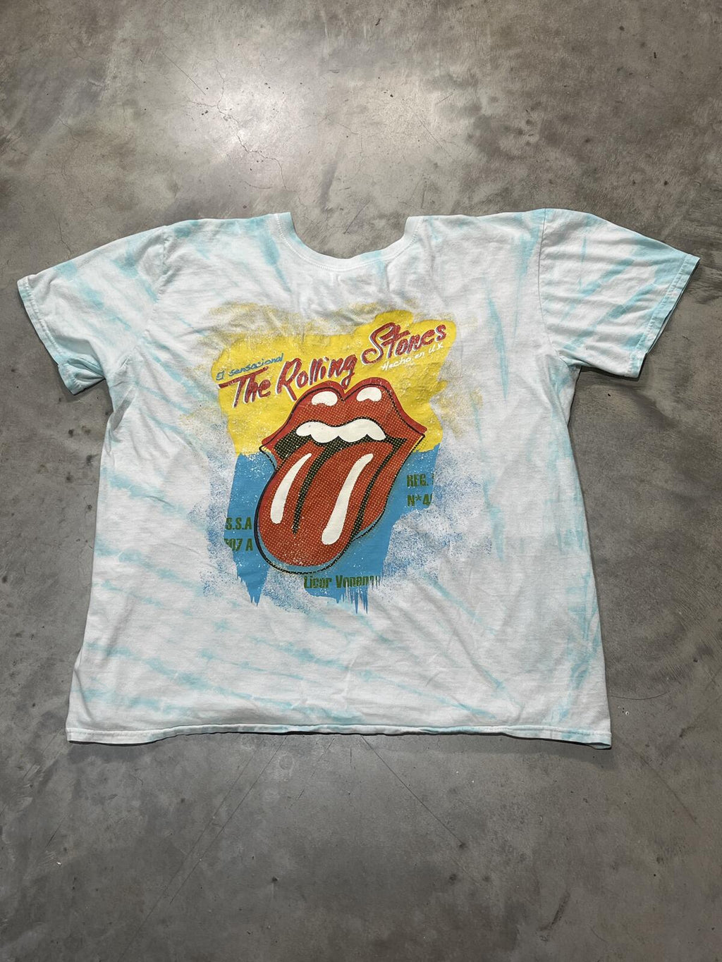 The Rolling Stones Preowned Medium Tie Dye T-shirt