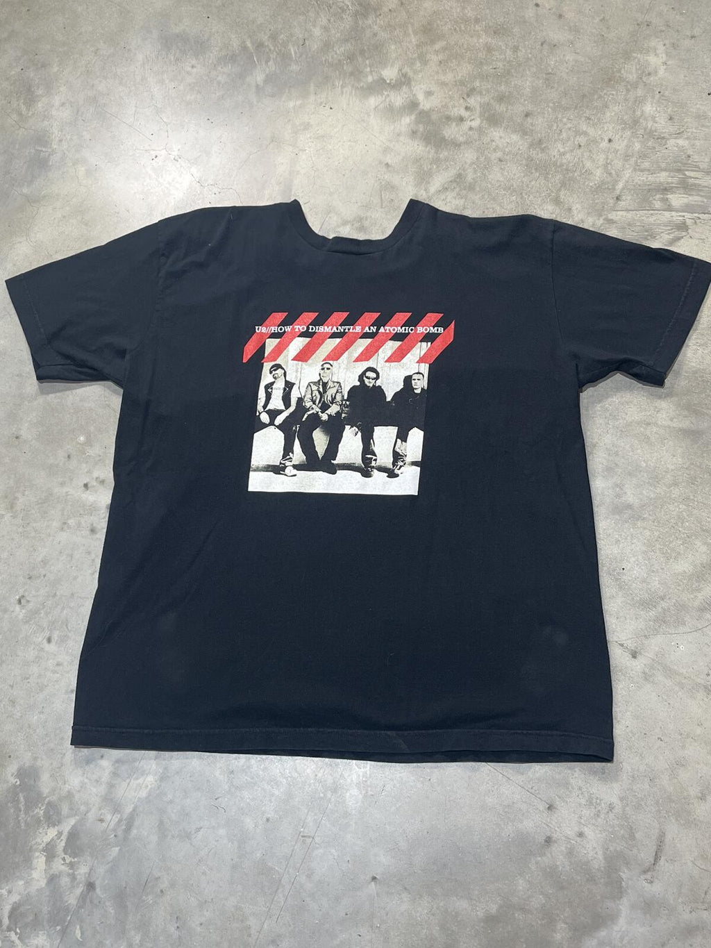 U2 Preowned XL T-shirt