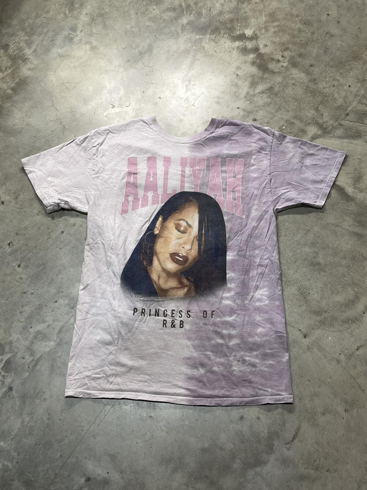 Aaliyah Preowned Medium Tie Dye T-shirt