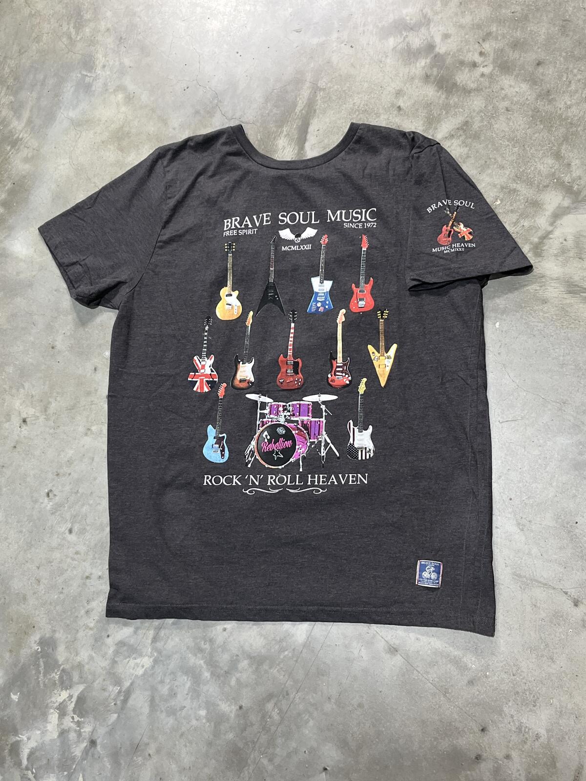 Brave Soul Music Rock N Roll Heavenly Preowned Large T-shirt