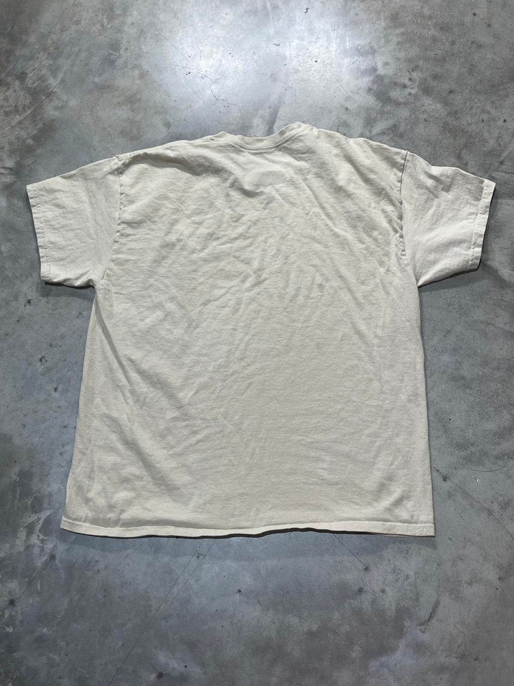 But**ole Surfers Preowned XL T-shirt