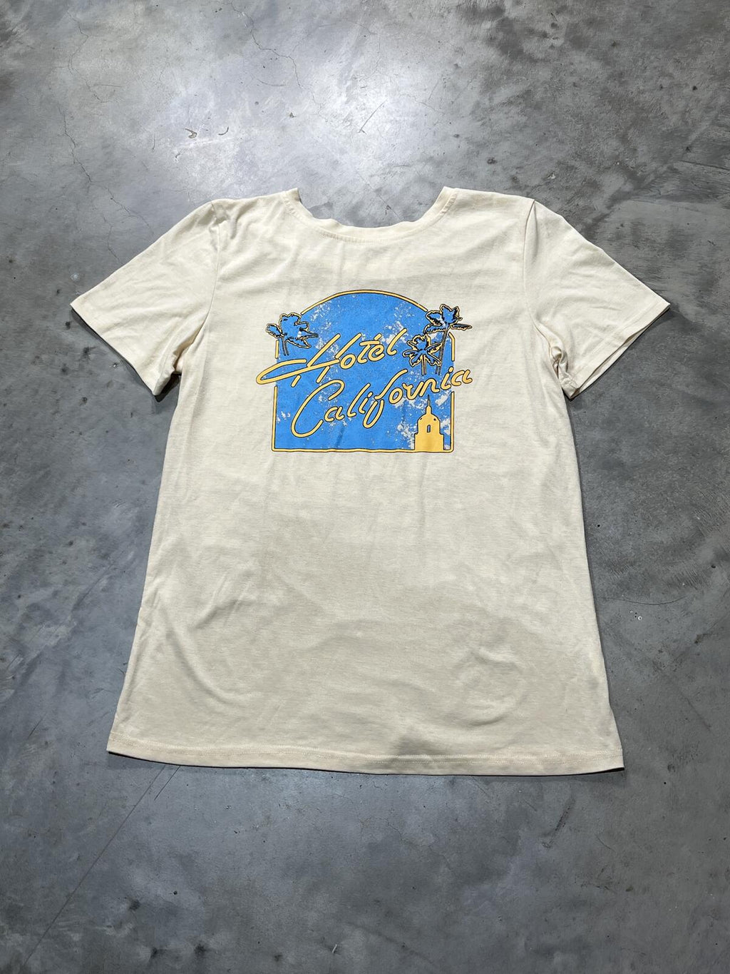 Hotel California Preowned Small T-shirt