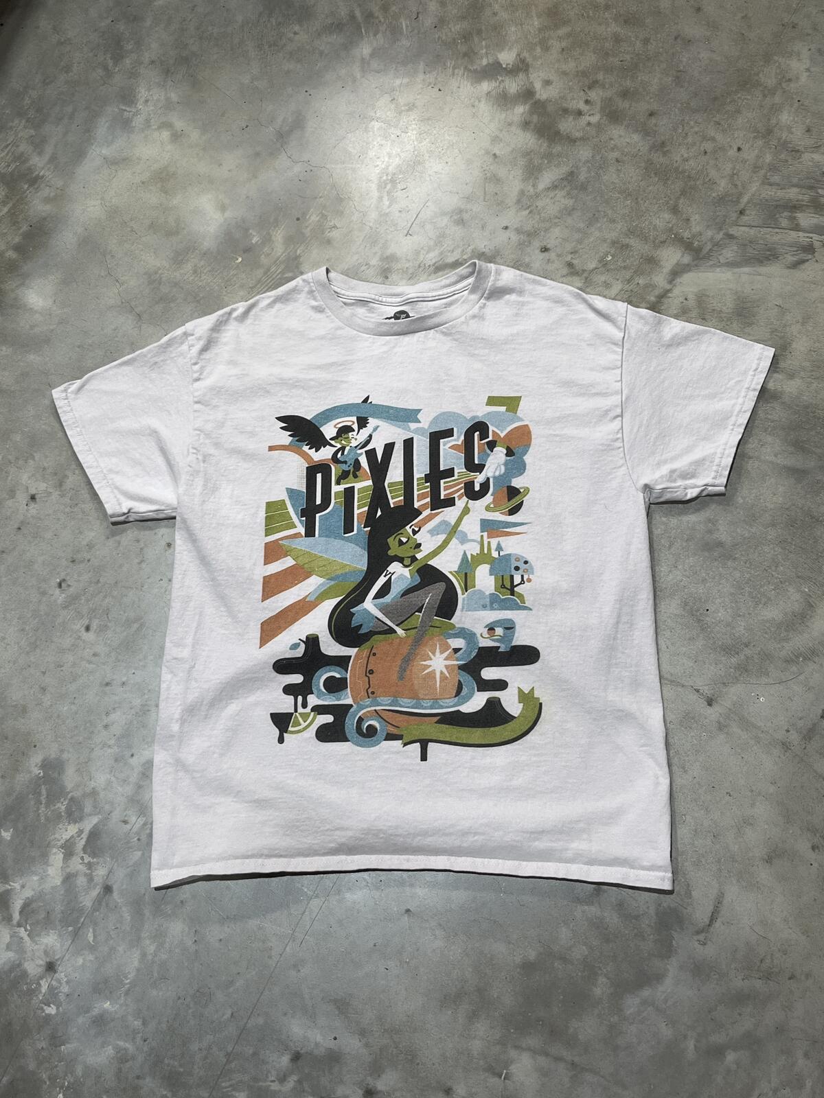 Pixies Preowned Large T-shirt