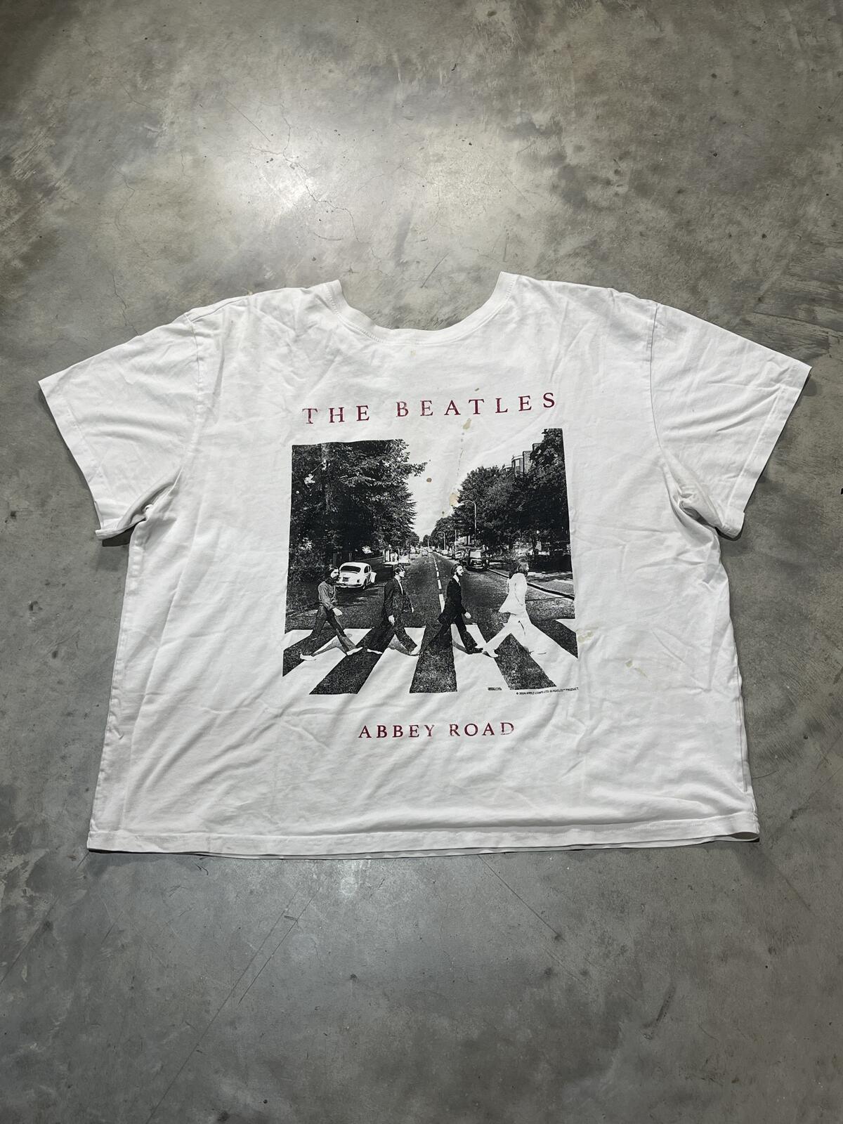 The Beatles Preowned XL T-shirt
