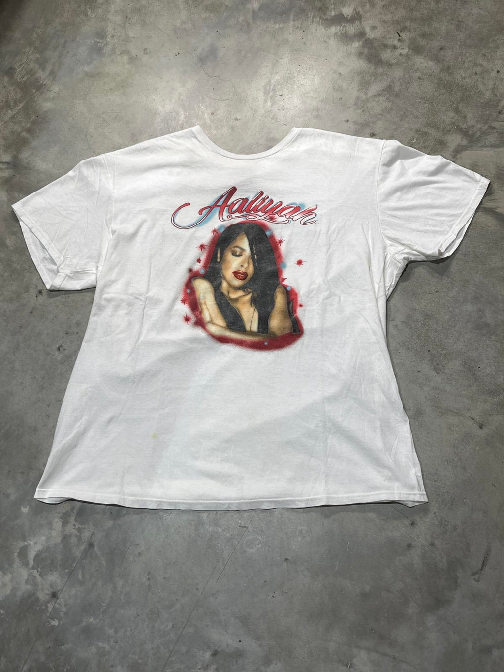 Aaliyah Preowned XL T-shirt