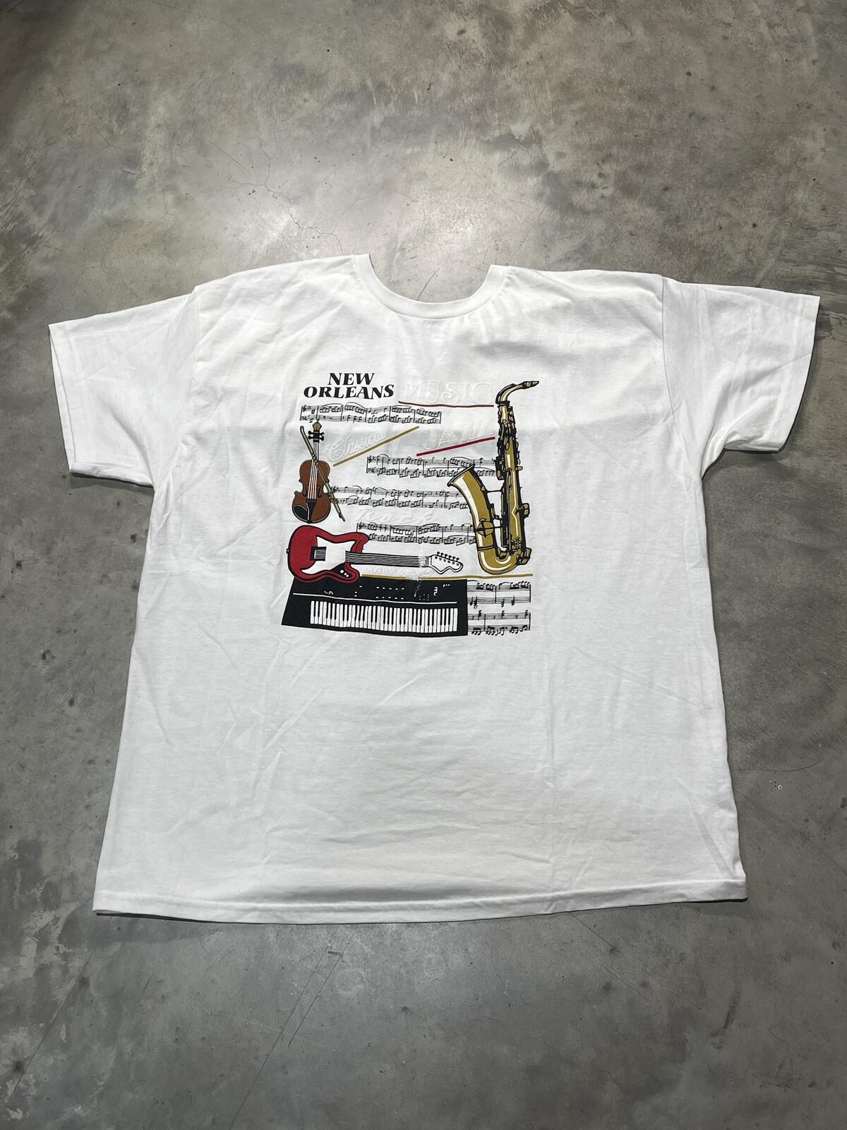 New Orleans Music Preowned XL T-shirt