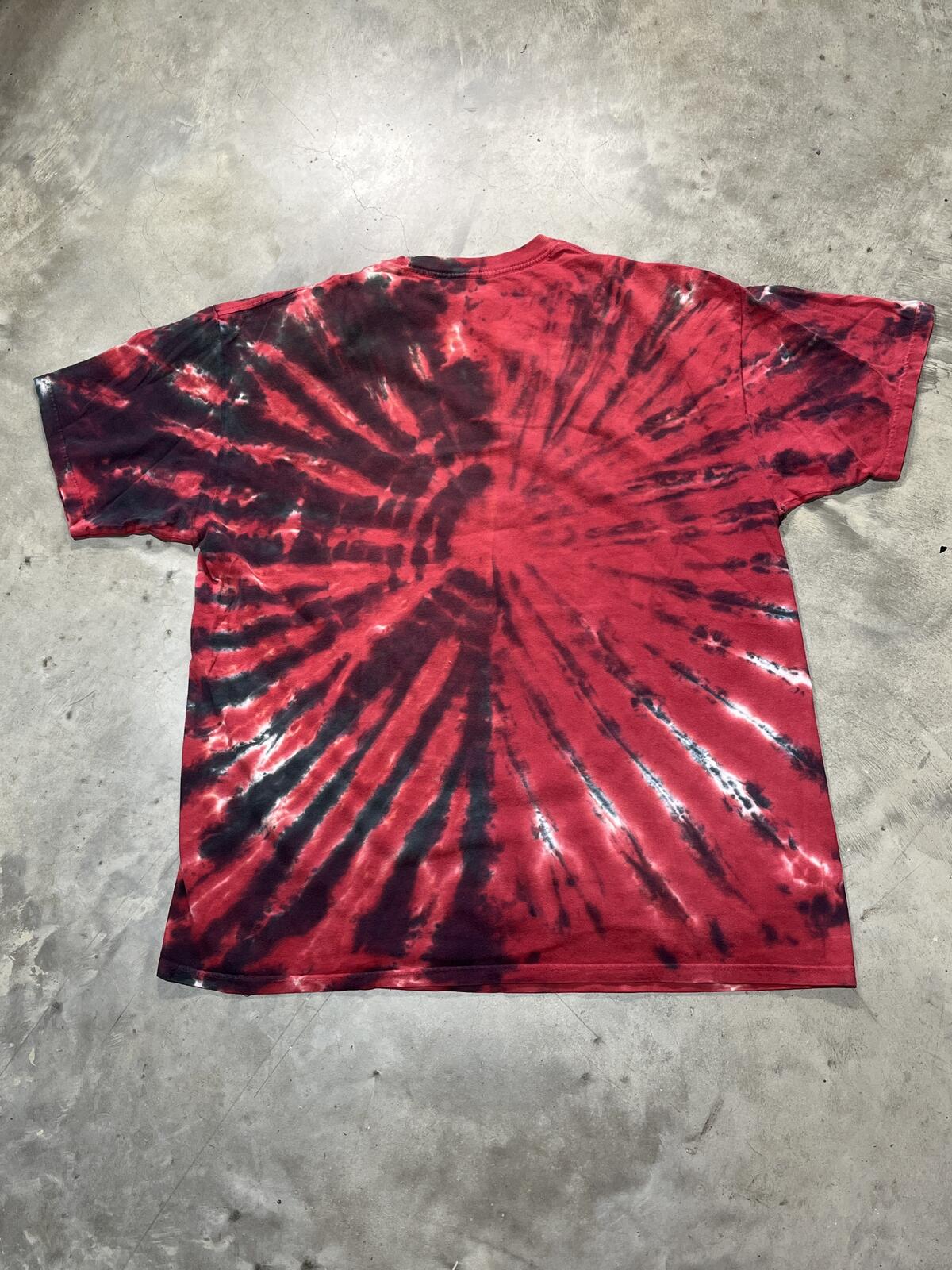 KISS Preowned XL Tie Dye T-shirt