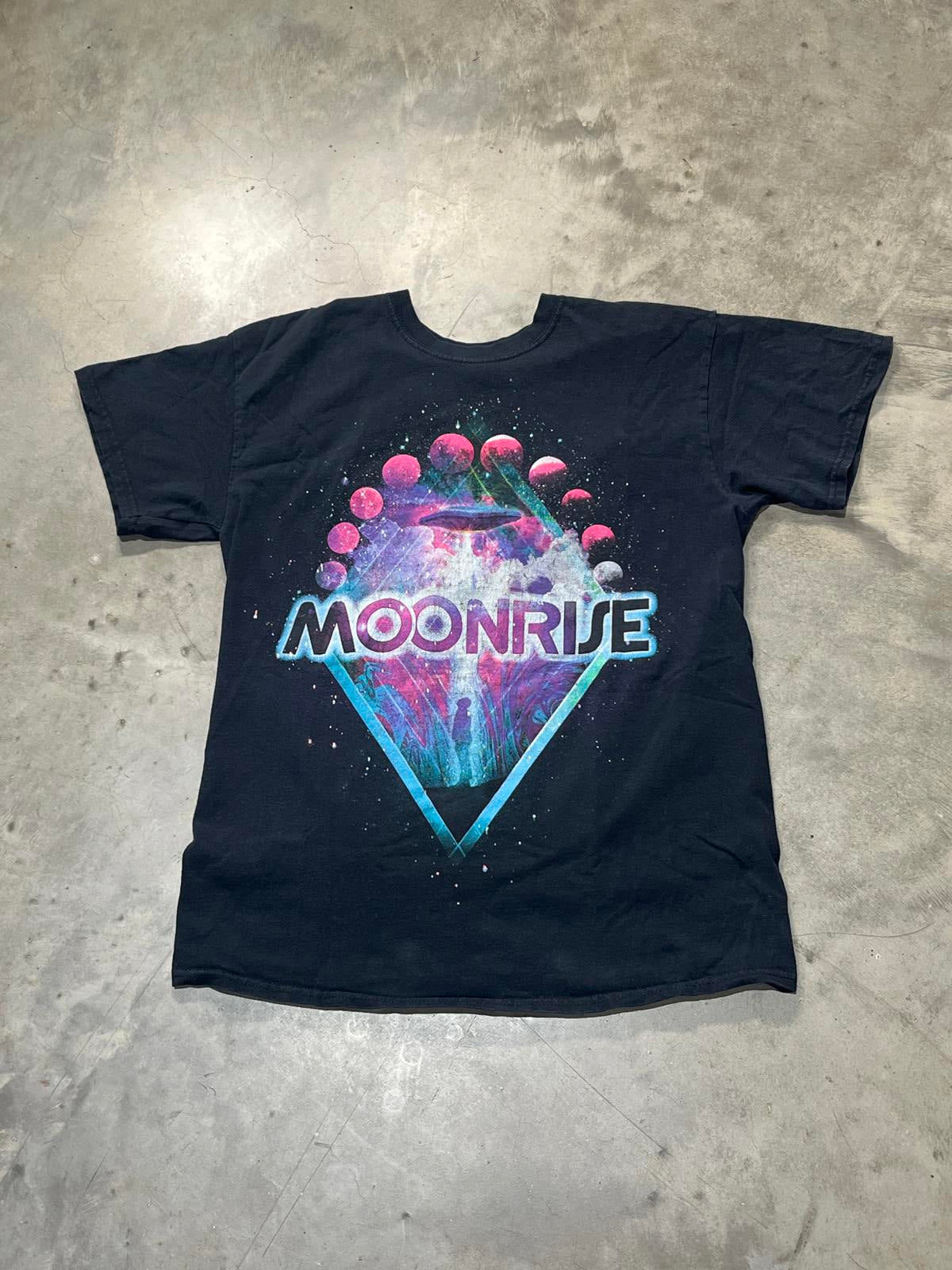 Moonrise Preowned Medium T-shirt