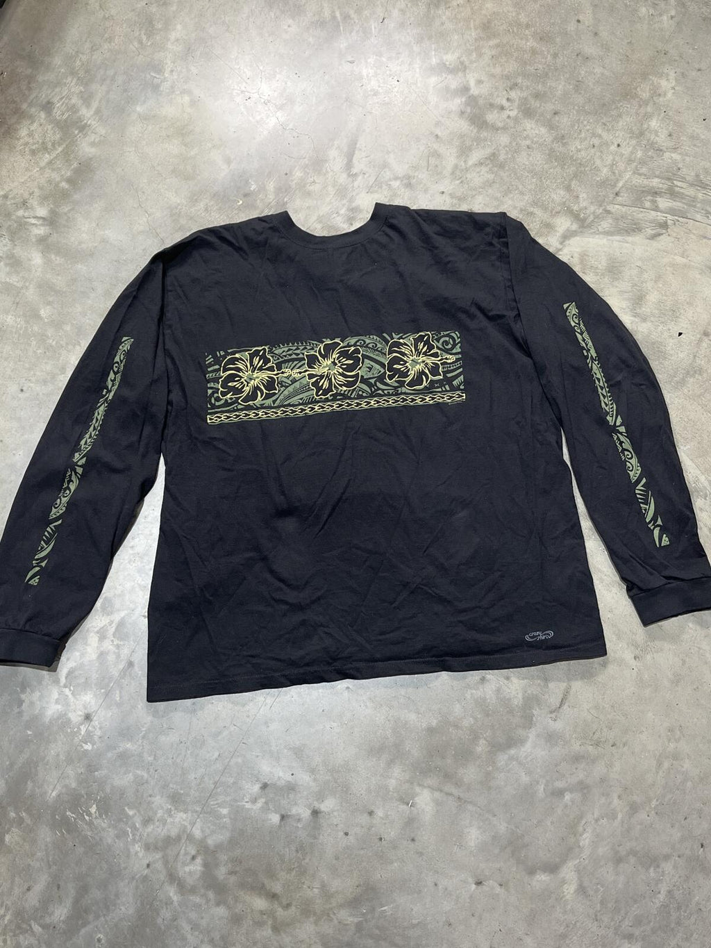 Hawaiian Preowned XL Long Sleeve T-Shirt