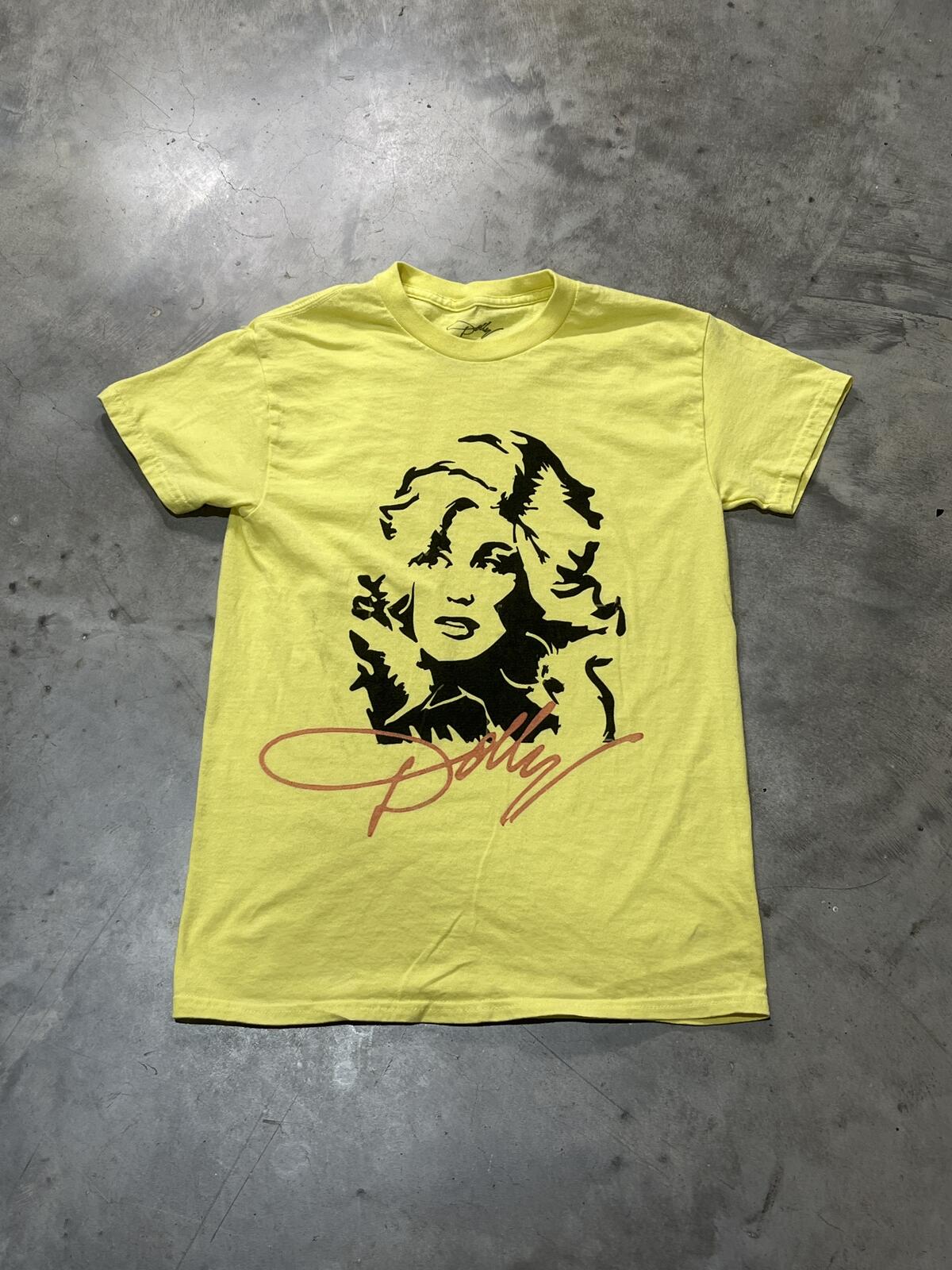 Dolly Parton Preowned Small T-shirt
