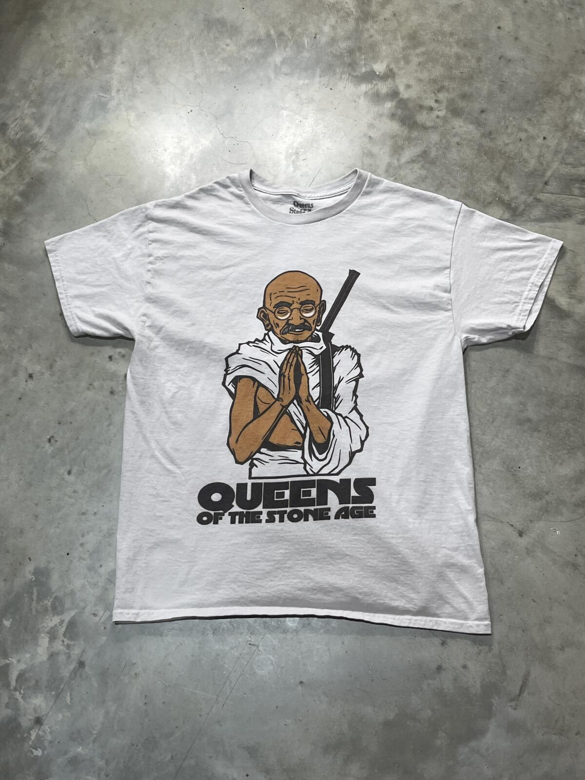 Queens Of The Stone Age Preowned Large T-shirt