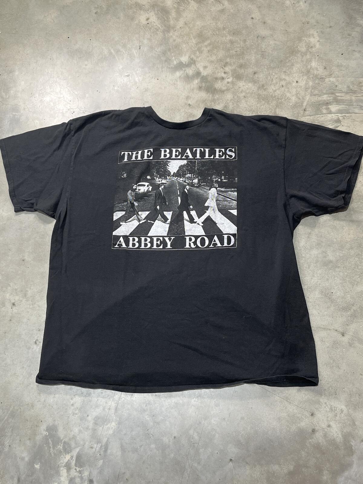 The Beatles Preowned 2XL T-shirt
