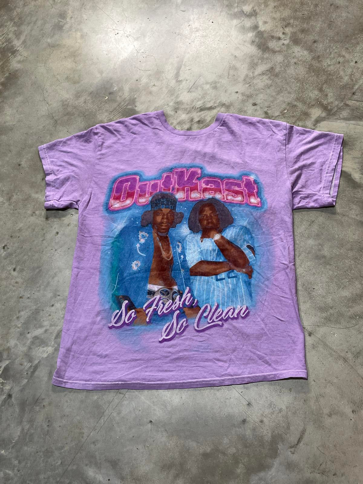 OutKast Preowned Medium T-shirt
