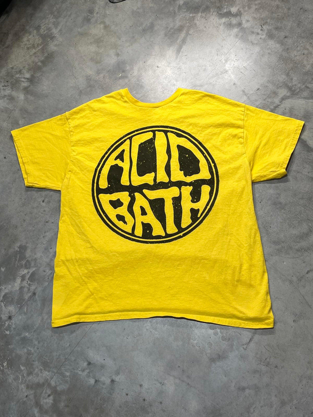 Acid Bath Preowned XL T-shirt