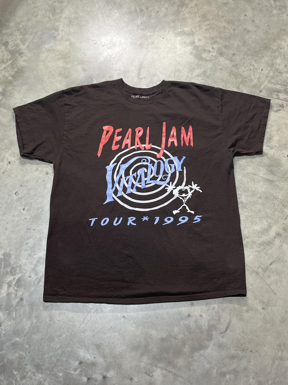 Pearl Jam Preowned Large T-shirt
