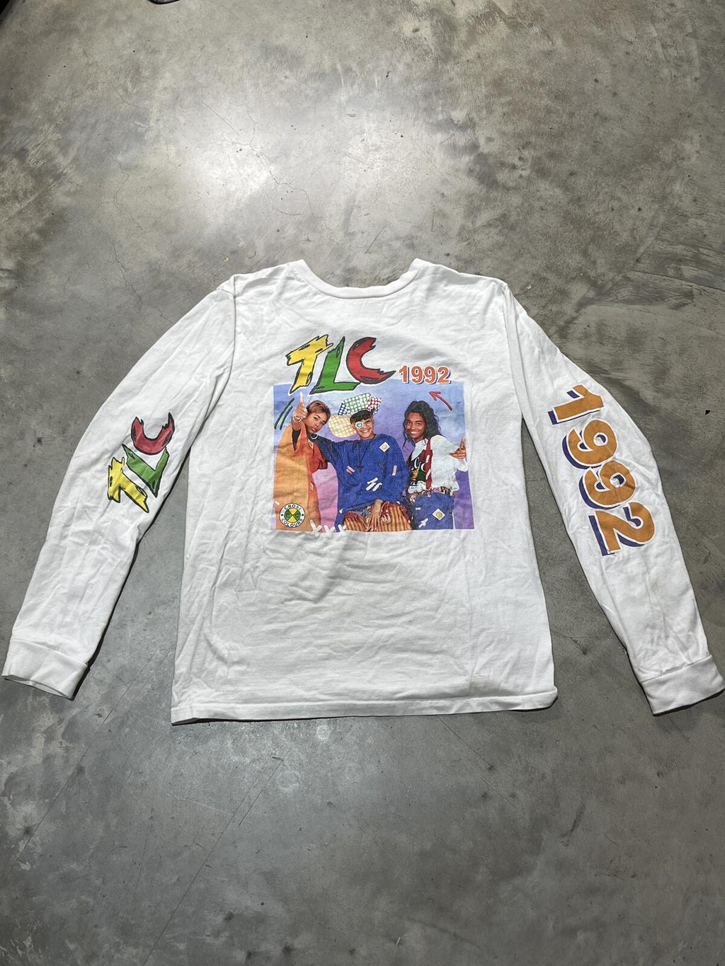 TLC Preowned Small Long Sleeve T-shirt