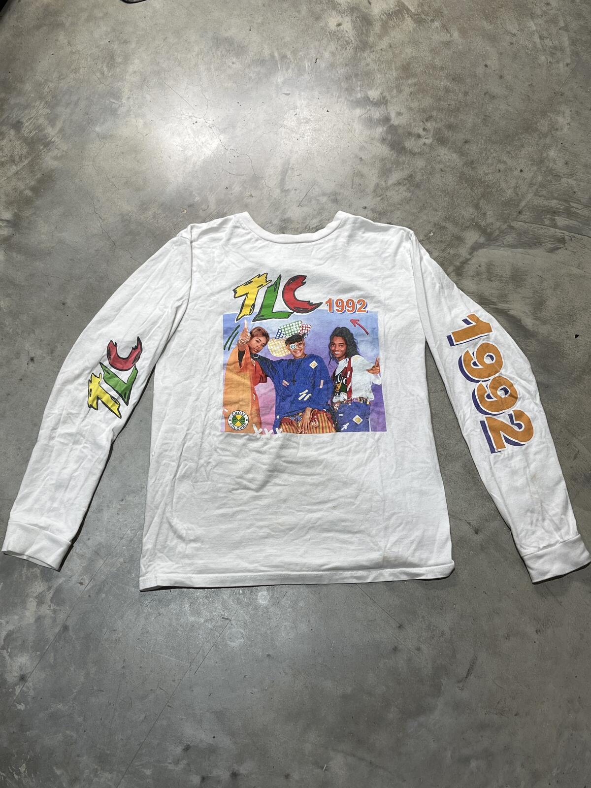 TLC Preowned Small Long Sleeve T-shirt